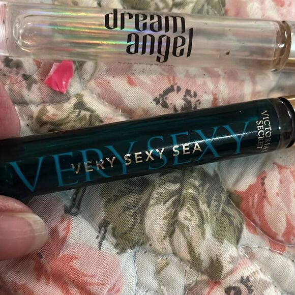 Victoria’s Secret perfume - Picture 2 of 4